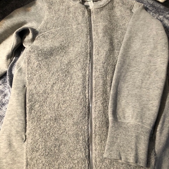 Lululemon Stand Up Sherpa Jacket - Picture 4 of 7